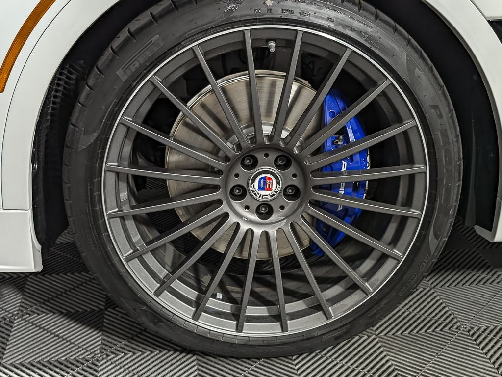 2026 BMW X7 ALPINA XB7