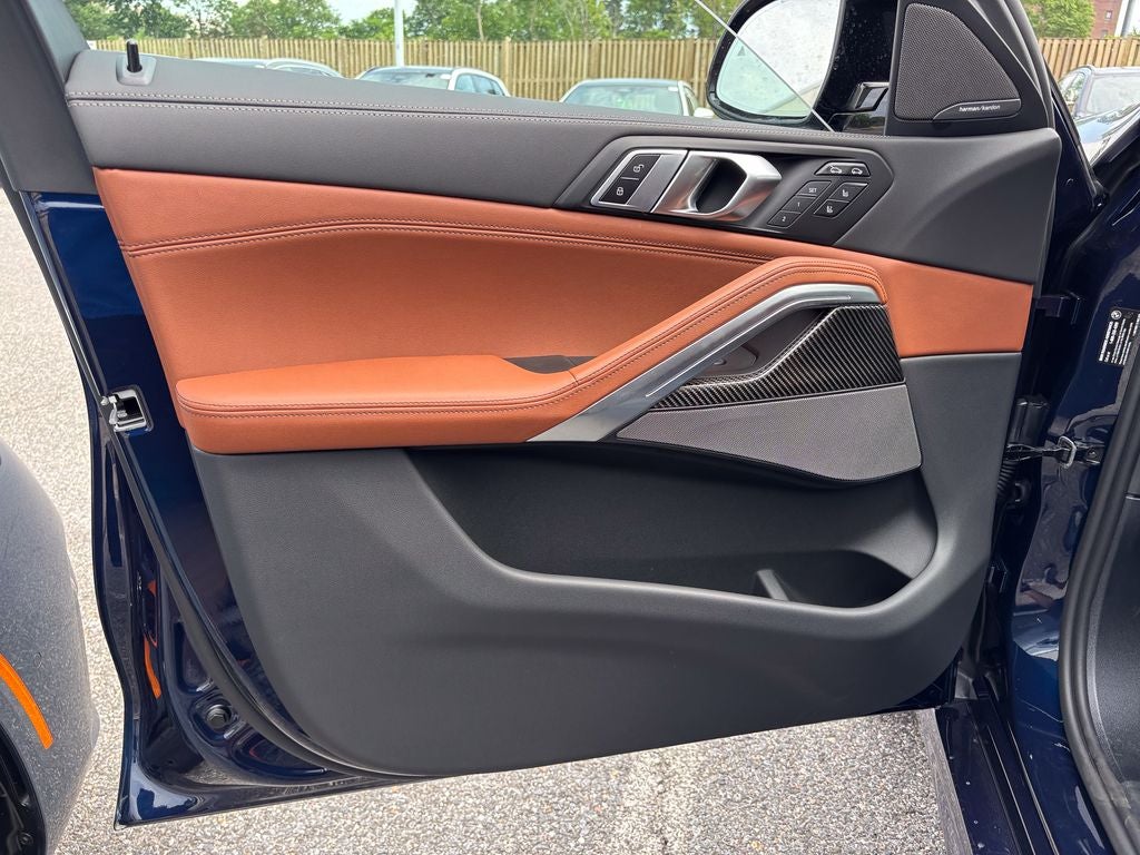 2027 BMW X6 M60i