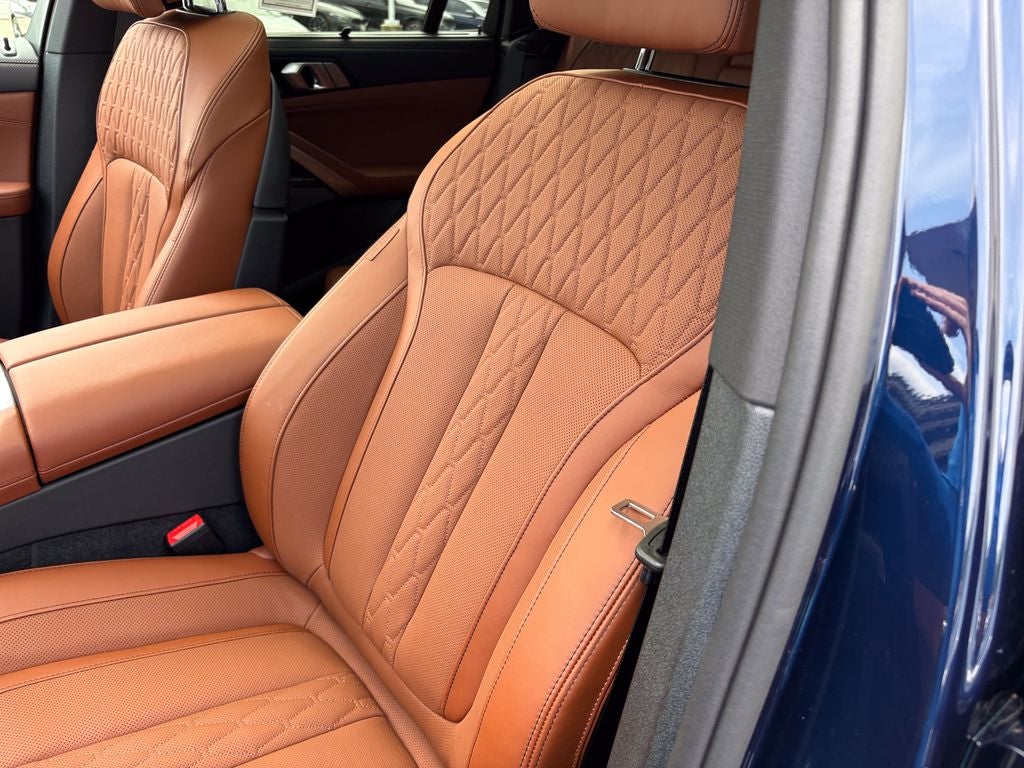2027 BMW X6 M60i