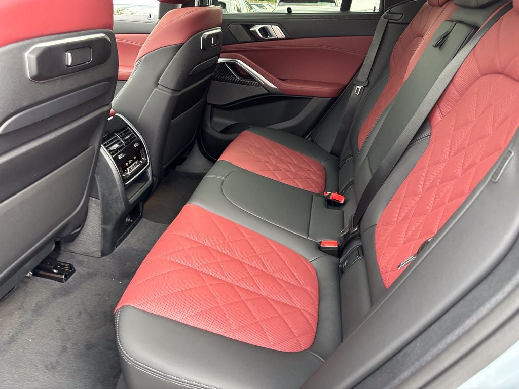 2027 BMW X6 M60i