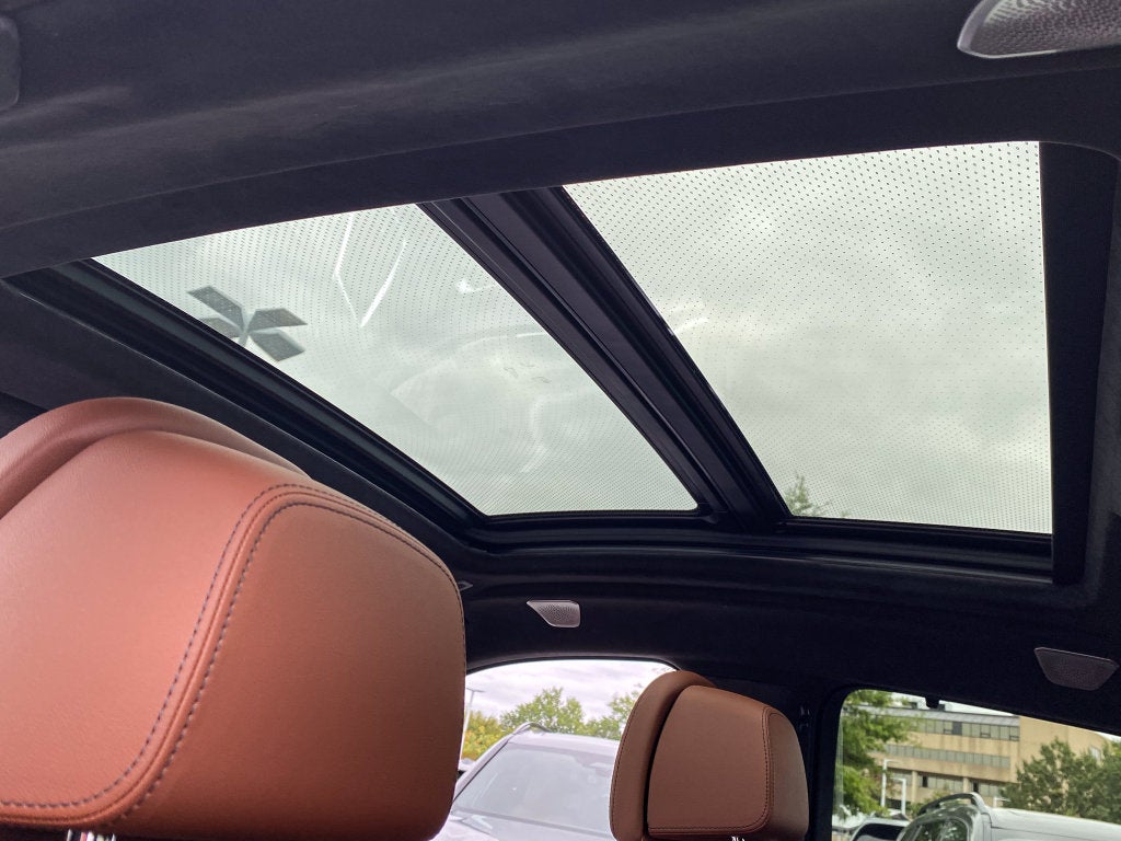 2027 BMW X6 M60i