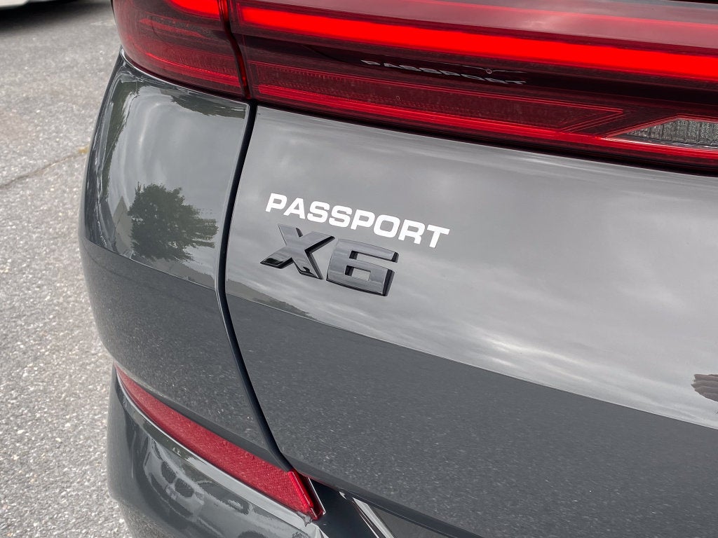2027 BMW X6 M60i