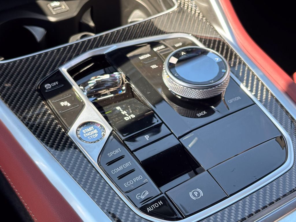 2027 BMW X6 M60i