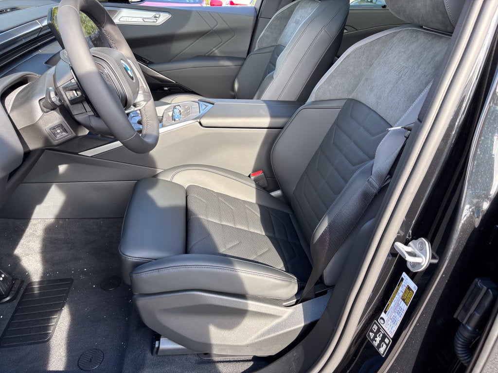 2027 BMW X5 40 xDrive