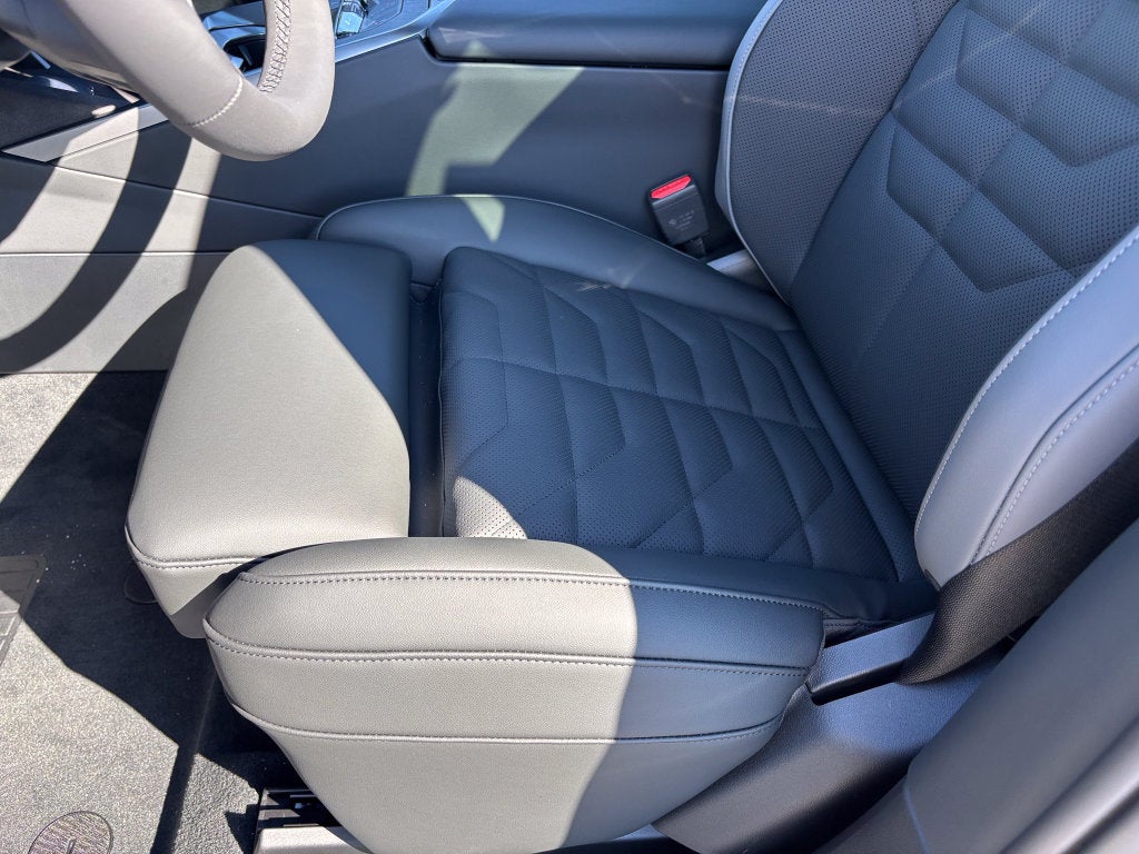 2027 BMW X5 Base