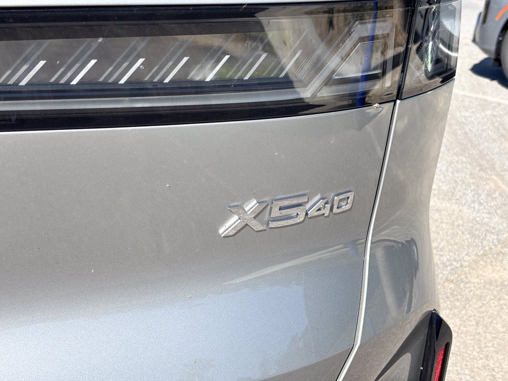 2027 BMW X5 Base