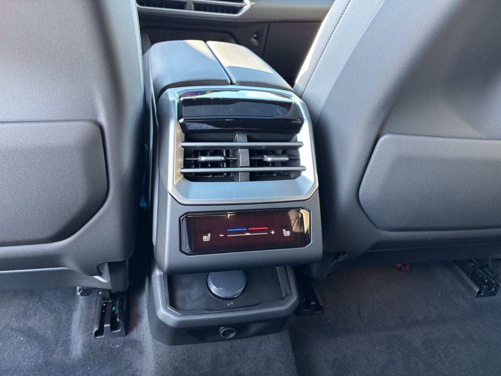 2027 BMW X5 40 xDrive