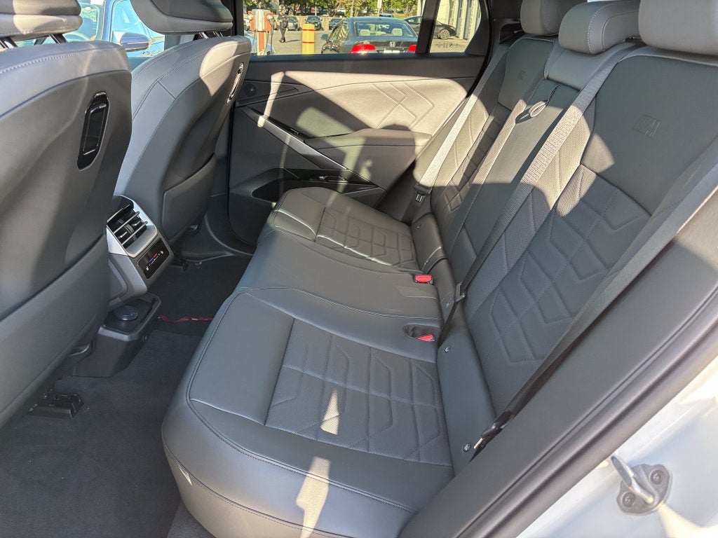 2027 BMW X5 40 xDrive