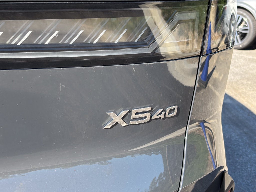 2027 BMW X5 Base