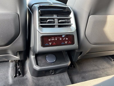 2027 BMW X5 40 xDrive