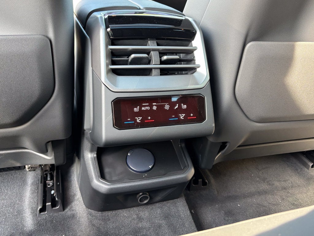 2027 BMW X5 40 xDrive