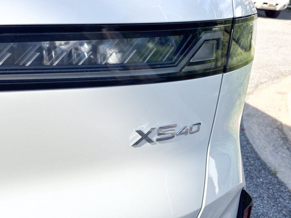 2027 BMW X5 Base