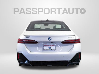 2027 BMW 550e 550e xDrive