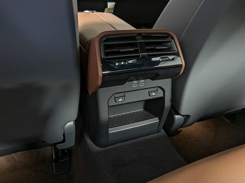 2026 BMW 5 Series 550e xDrive