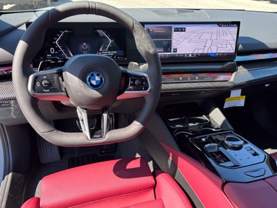 2027 BMW 550e Base