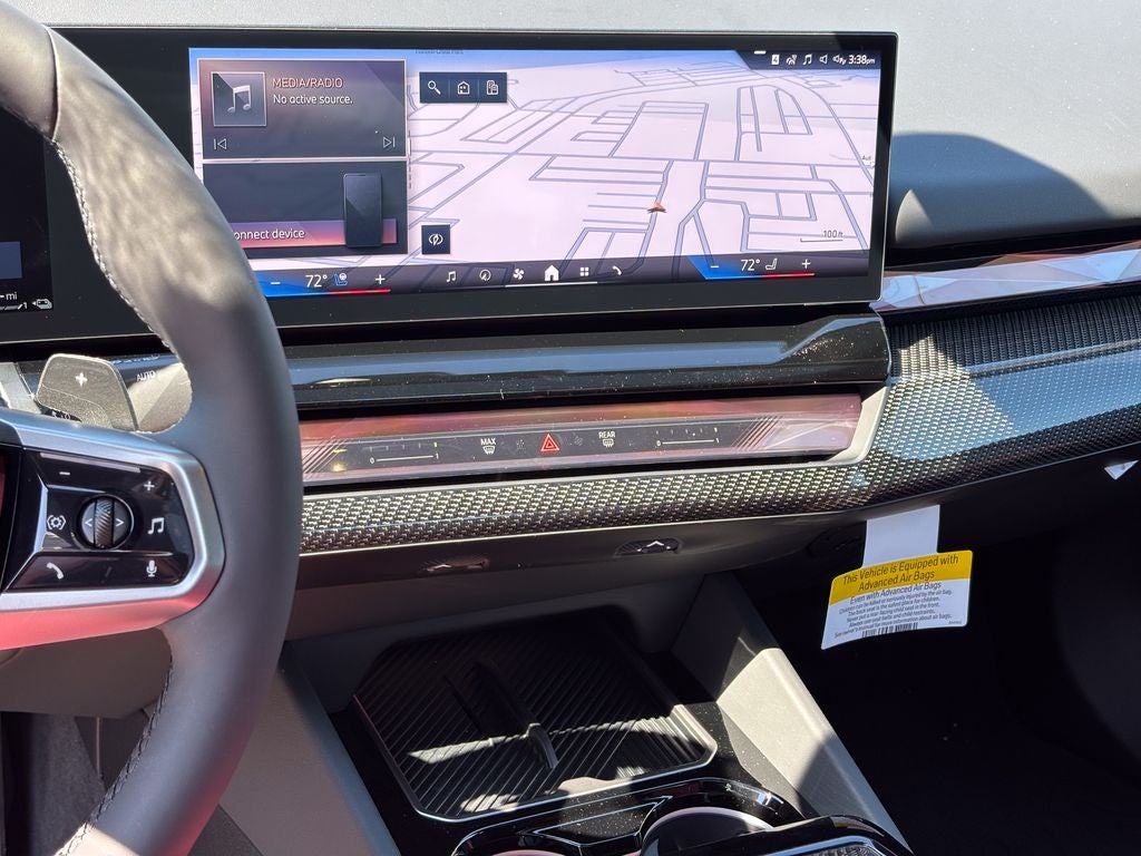 2027 BMW 550e Base