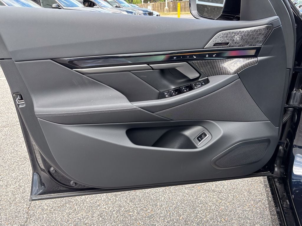 2027 BMW 5 Series 550e xDrive