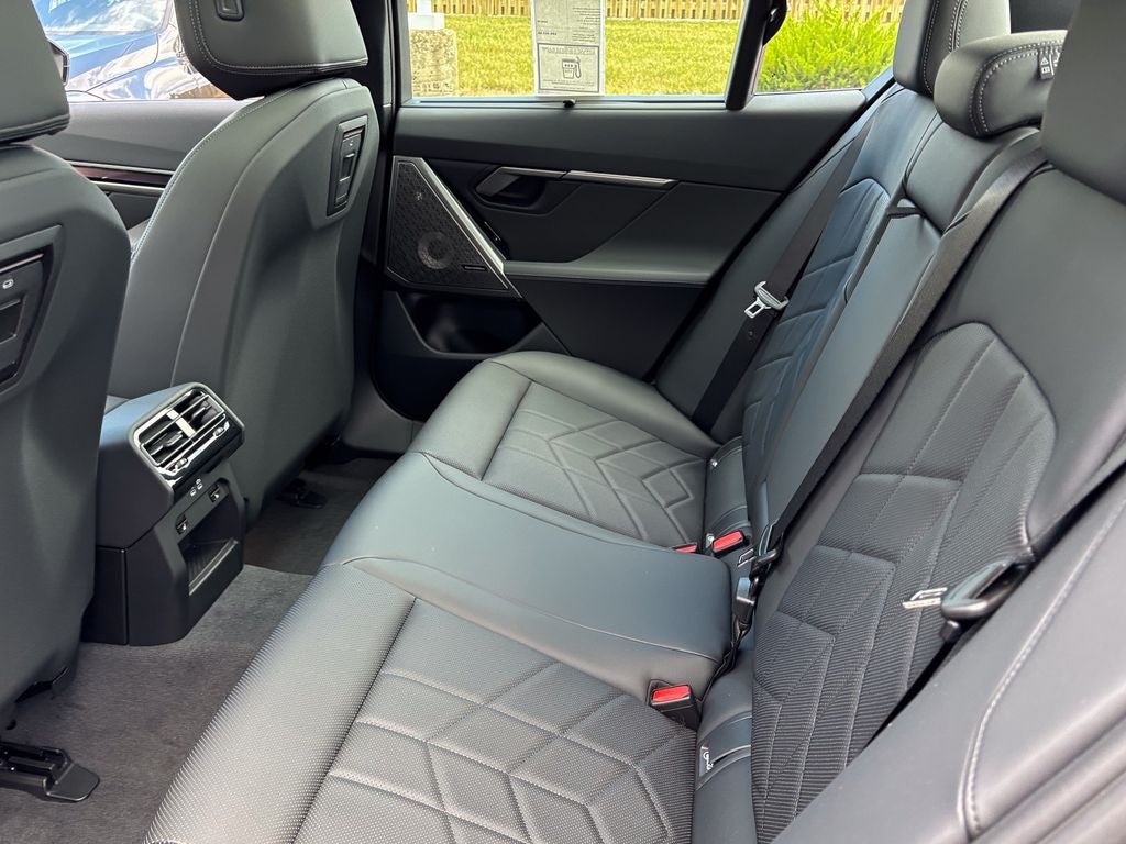 2027 BMW 5 Series 550e xDrive