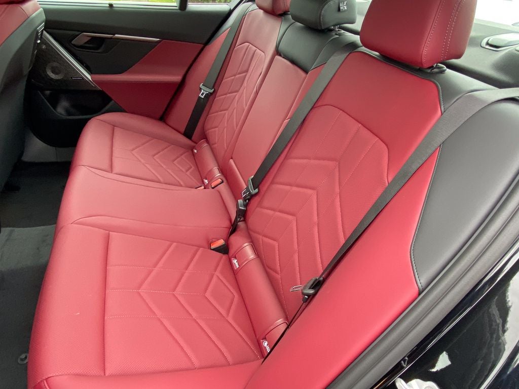 2027 BMW 5 Series 550e xDrive