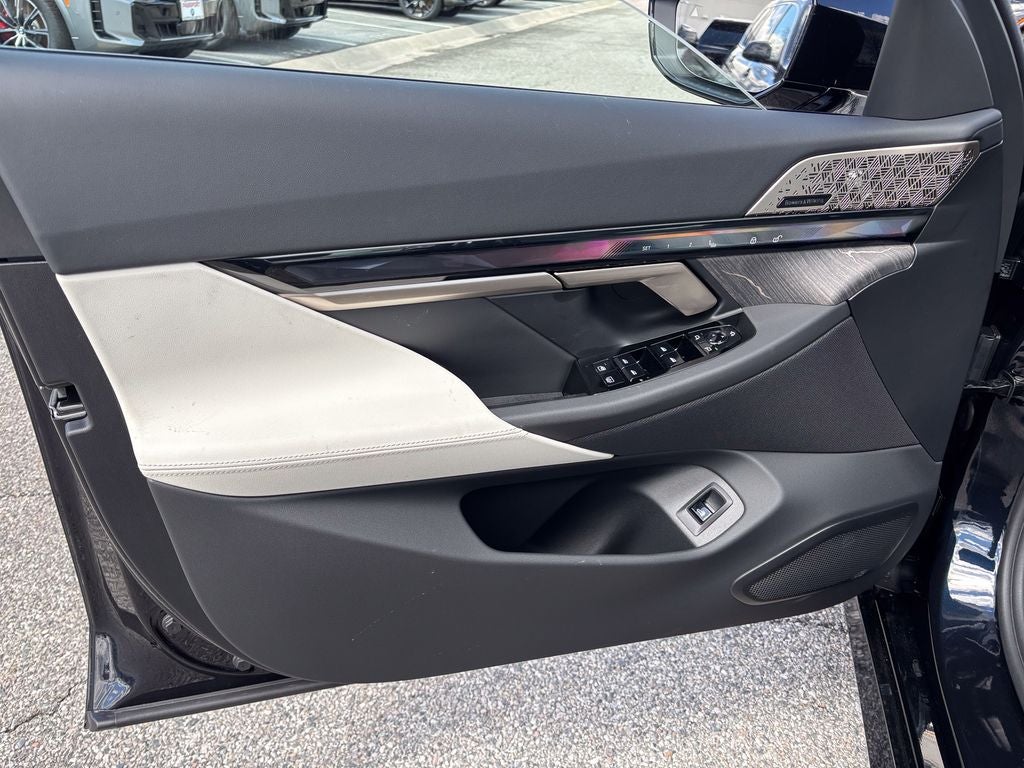 2026 BMW 5 Series 550e xDrive