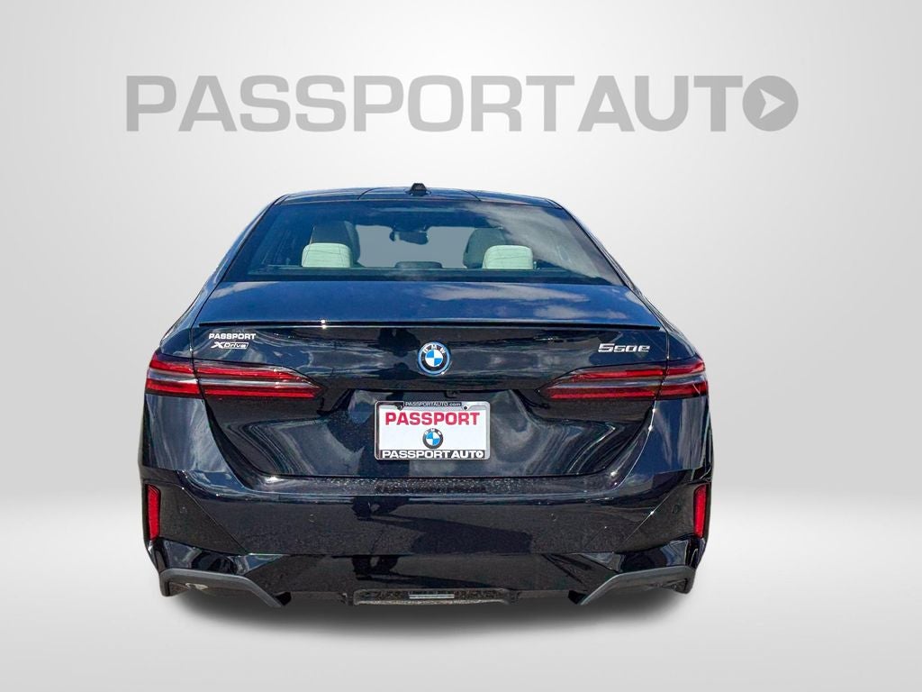 2026 BMW 5 Series 550e xDrive