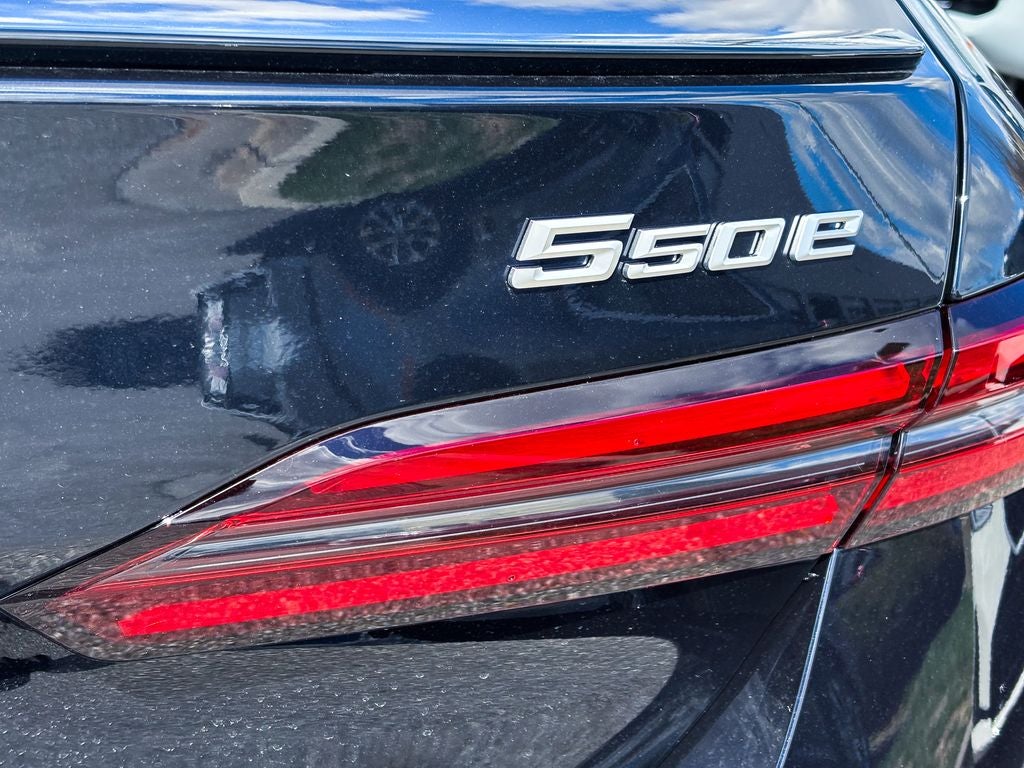2026 BMW 5 Series 550e xDrive