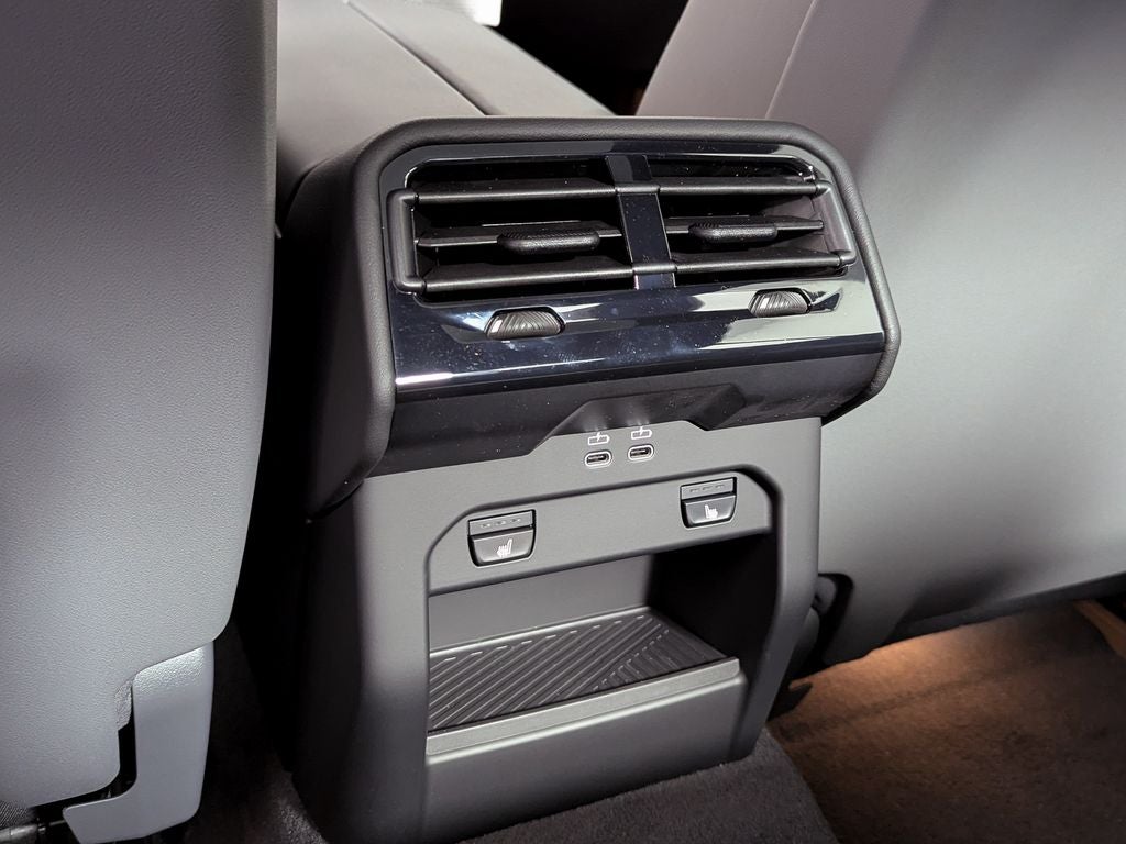 2027 BMW 5 Series 550e xDrive