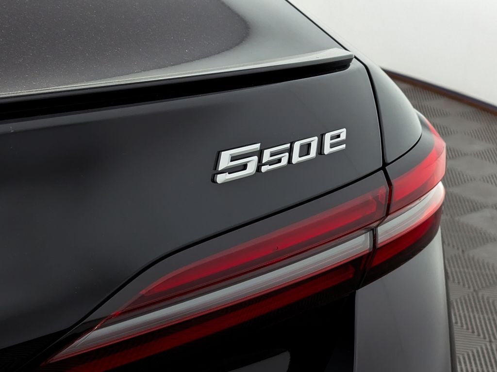 2027 BMW 5 Series 550e xDrive