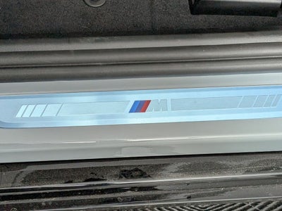 2027 BMW 550e Base