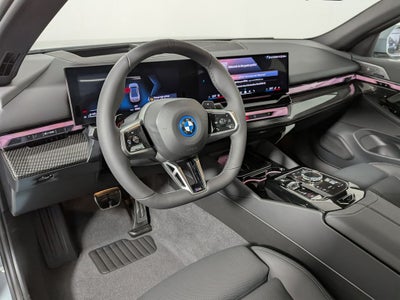 2027 BMW 550e Base