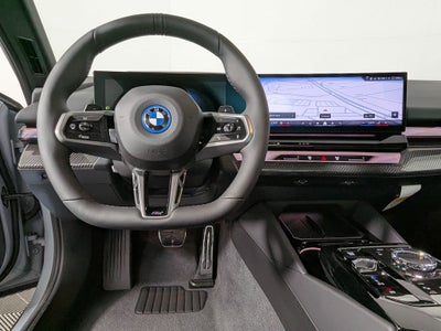 2027 BMW 550e Base