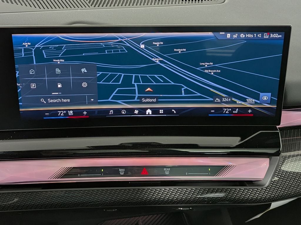 2027 BMW 550e Base