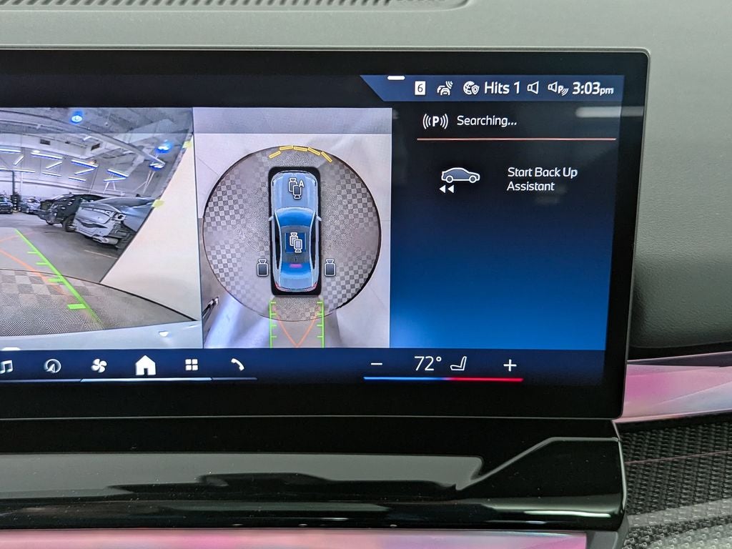 2027 BMW 550e Base