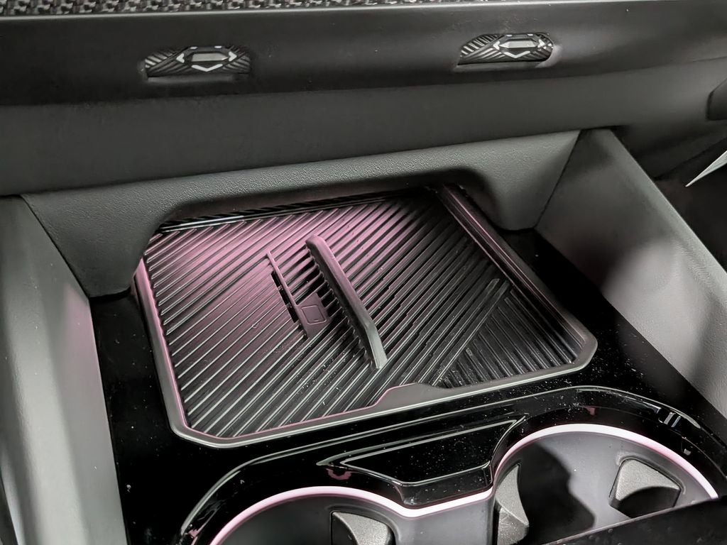 2027 BMW 550e Base