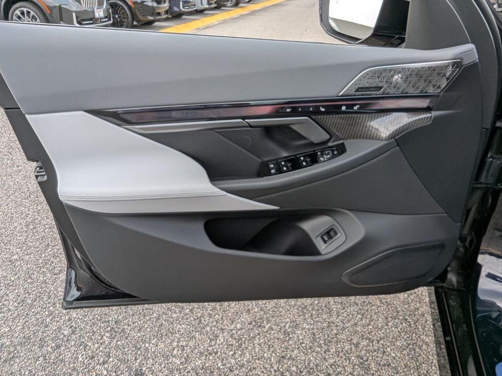 2027 BMW 5 Series 550e xDrive