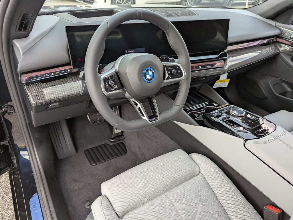 2027 BMW 5 Series 550e xDrive