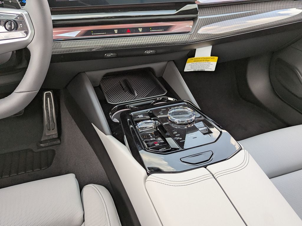 2027 BMW 5 Series 550e xDrive