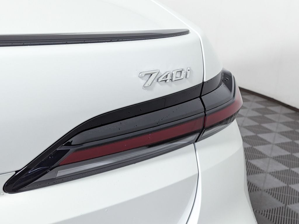 2026 BMW 7 Series 740i xDrive