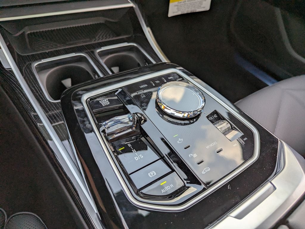 2026 BMW 7 Series 740i xDrive