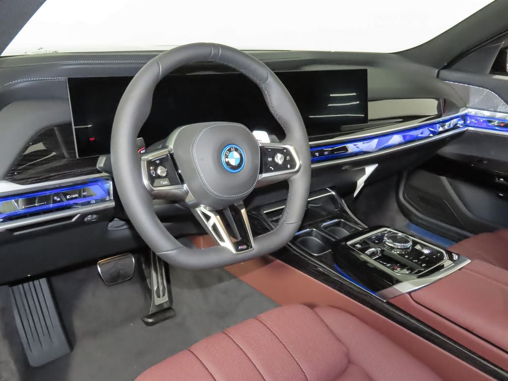 2025 BMW 7 Series 750e xDrive