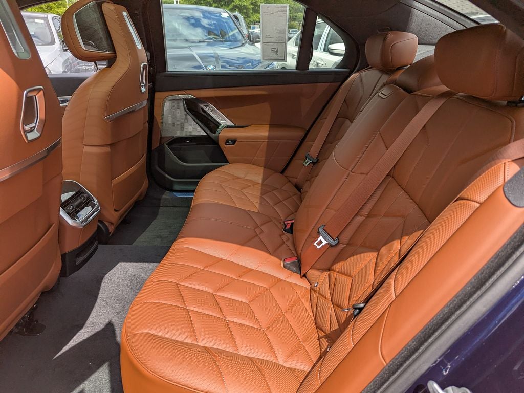 2026 BMW 7 Series 750e xDrive