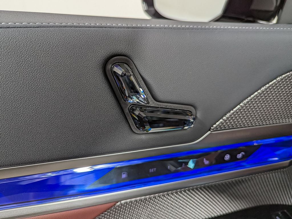 2026 BMW 7 Series 750e xDrive