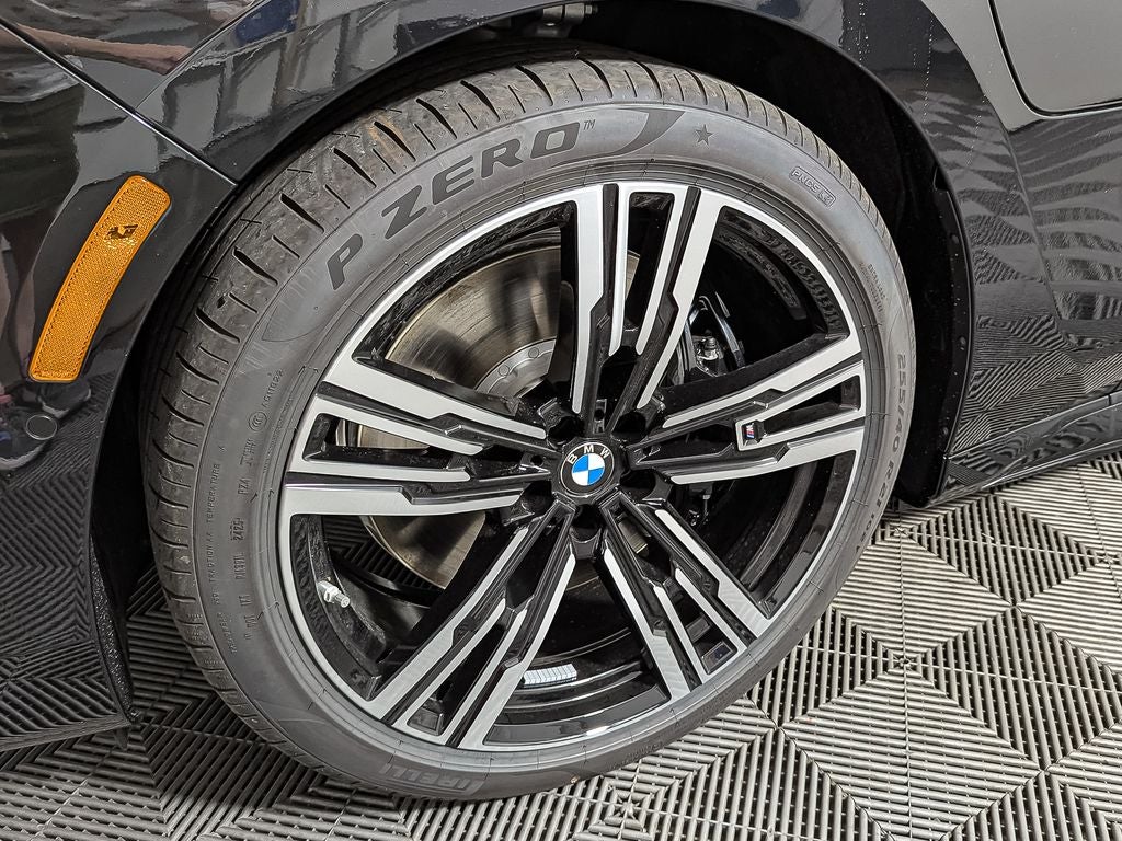 2026 BMW 7 Series 750e xDrive