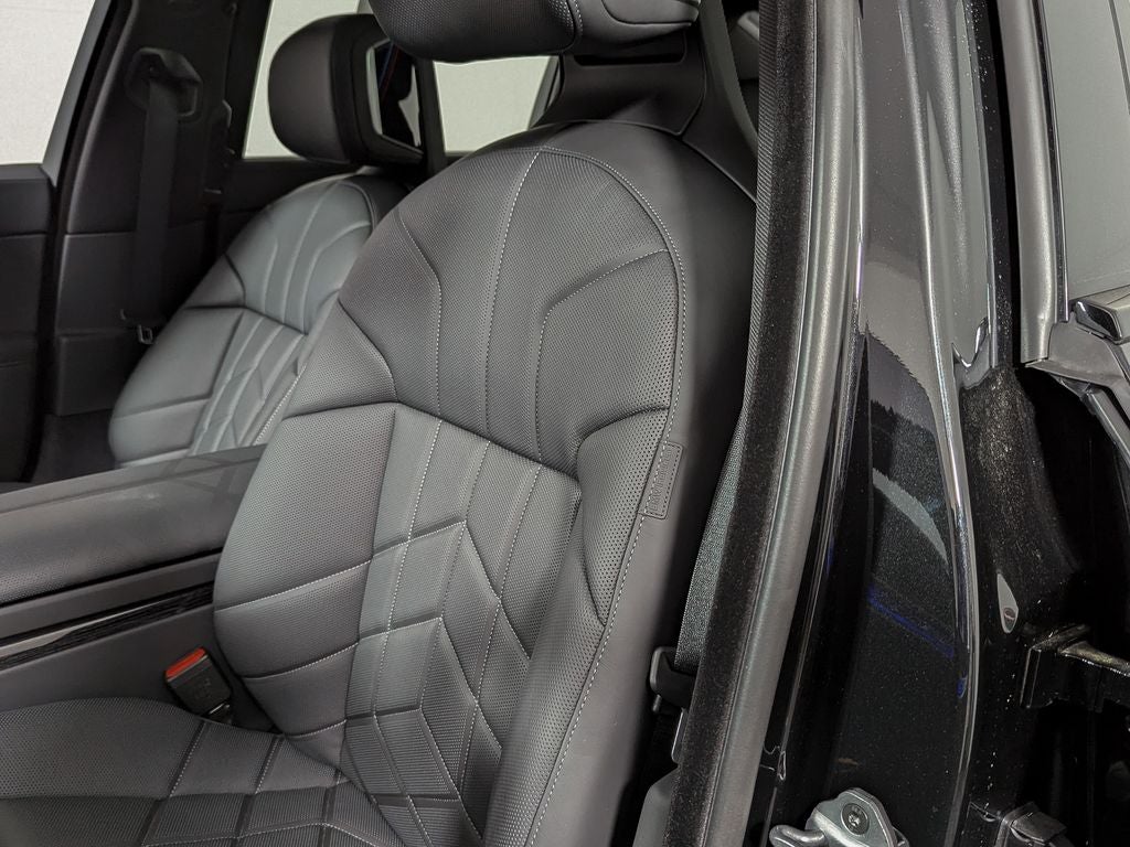 2026 BMW 7 Series 750e xDrive