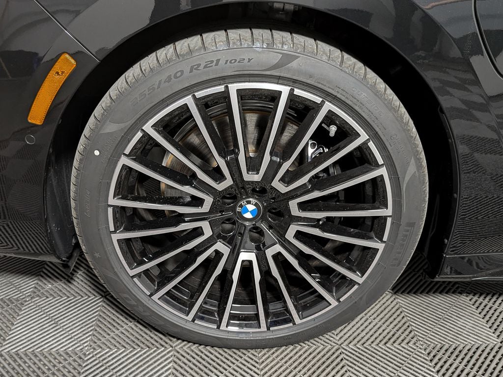 2026 BMW 7 Series 750e xDrive