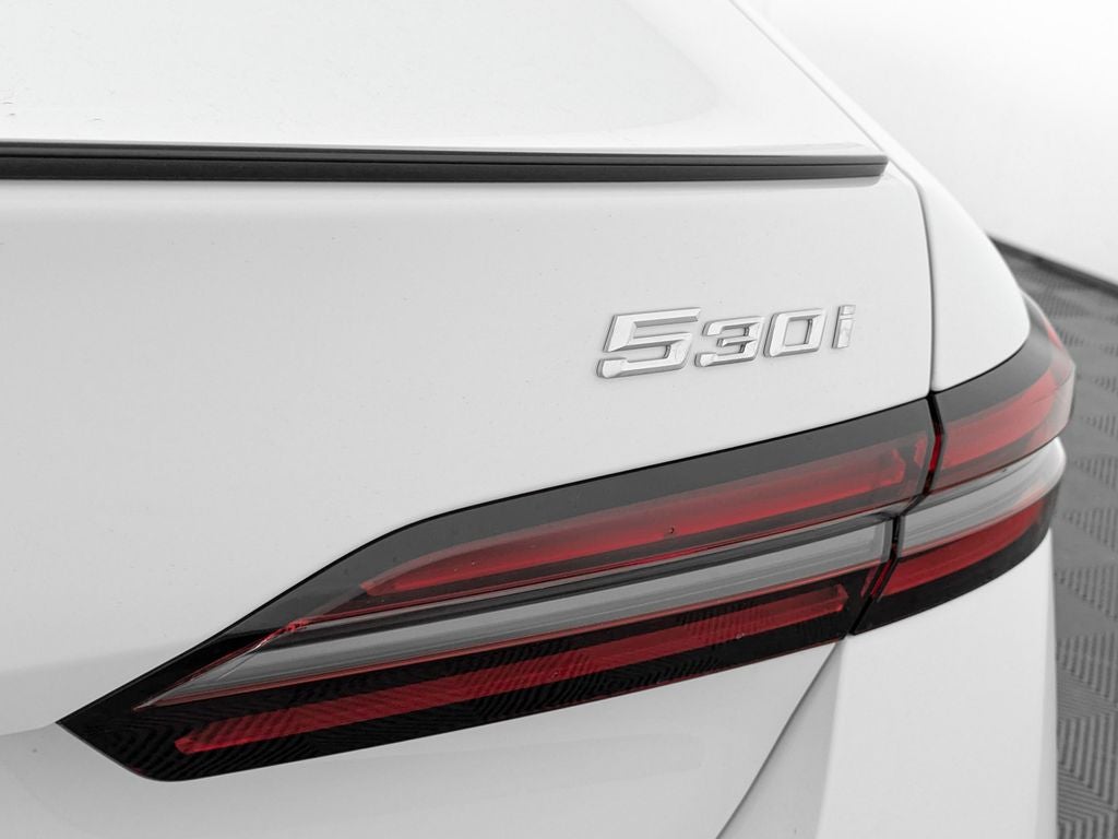 2026 BMW 5 Series 530i xDrive