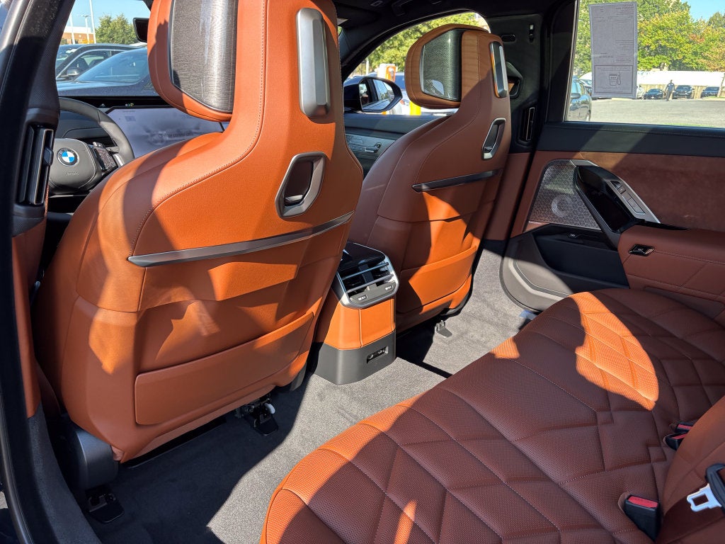 2027 BMW 7 Series 740i xDrive