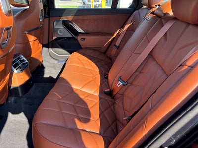 2027 BMW 7 Series 740i xDrive