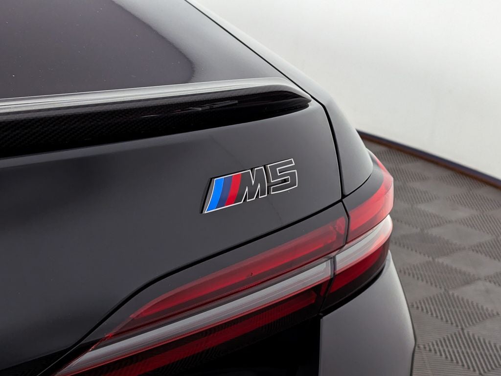 2027 BMW M5 Base