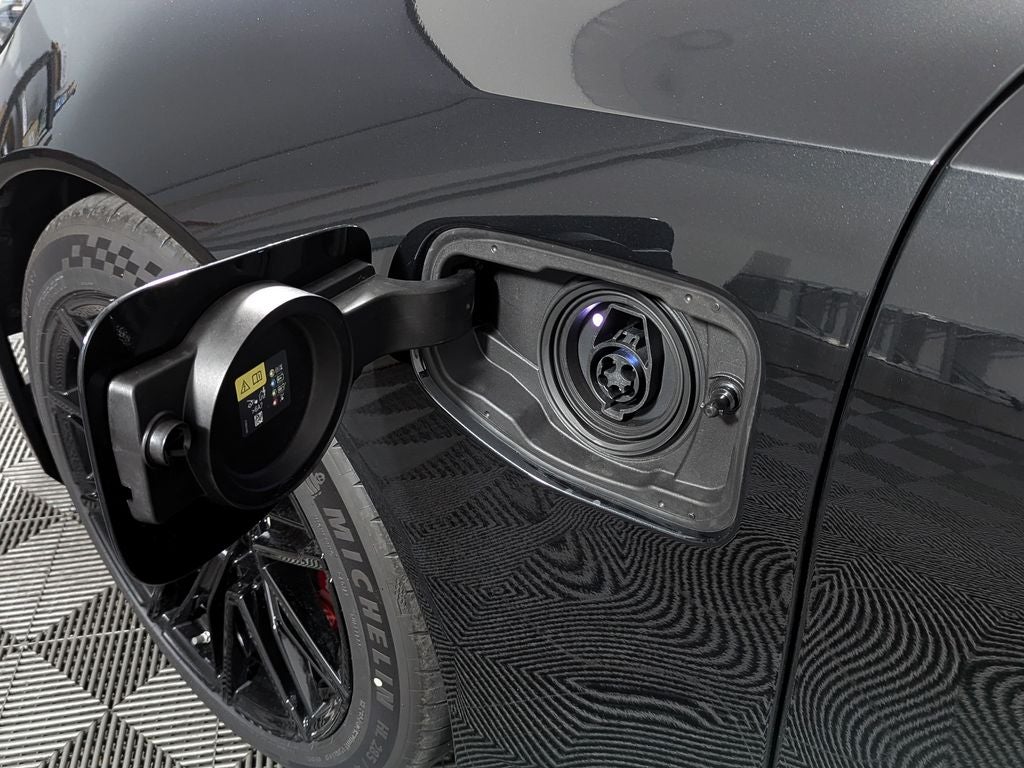 2027 BMW M5 Base